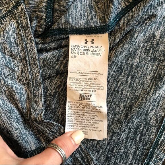 Under Armour 1/2 Zip Jacket Womens Athletic Heat Gear Pullover Lightweight - Picture 8 of 9